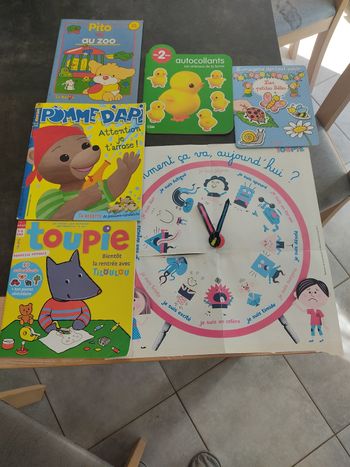 Lot de magazines tout petit