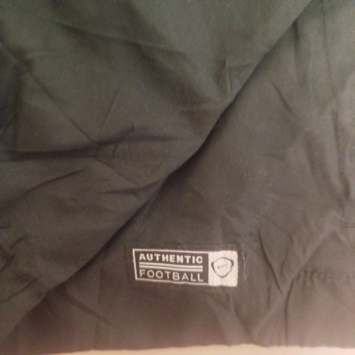 Veste sport noire | Nike Dry Fit Authentic Football | 10/12 ans - photo numéro 2