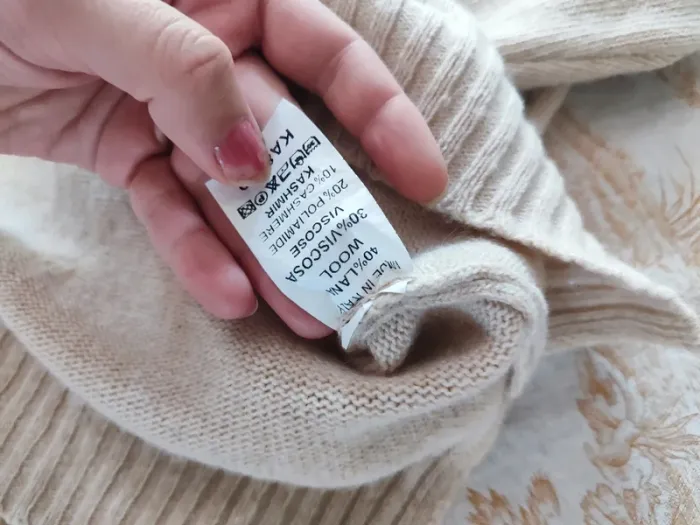 Pull oversize col roulé - photo numéro 4