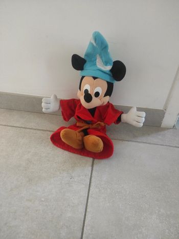 Grande peluche Mickey magicien Disney