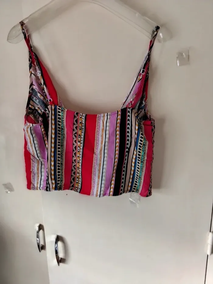 Crop top a bretelles Marque shein (A99) - photo numéro 3