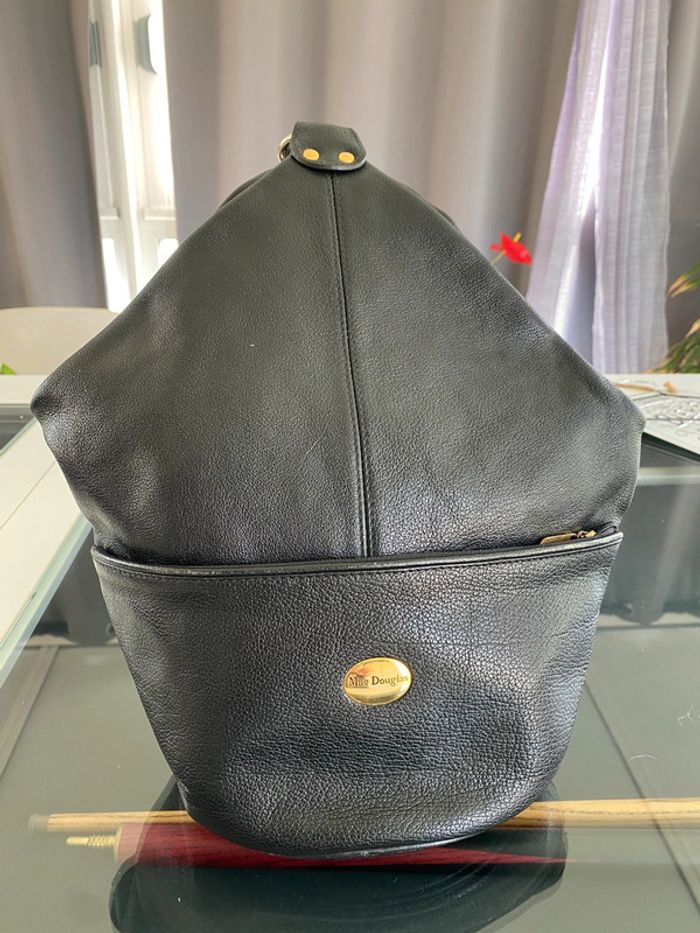Sac Mac Douglas cuir noir porté épaule - photo numéro 2