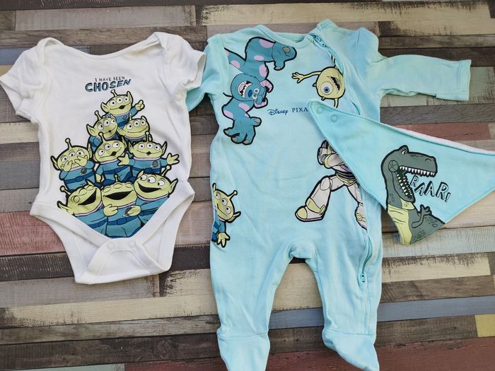 Lot de vêtements - photo numéro 3