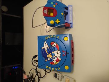 Console Sega Dreamcast custom Sonic Adventure avec manette