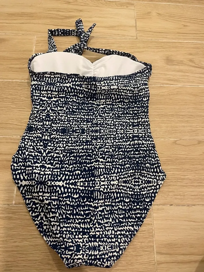 Maillot de bain 1 pièces taille 36 - photo numéro 3