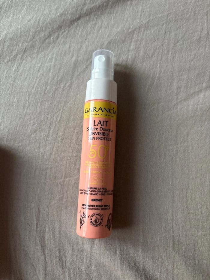 Lait solaire garancia invisible
