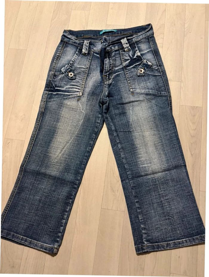 Pantacourt, M. Collection en jean taille 38 effet délavé, très bon état.