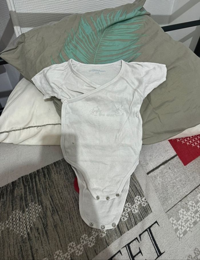 Body bb garçon taille 12 mois🐼