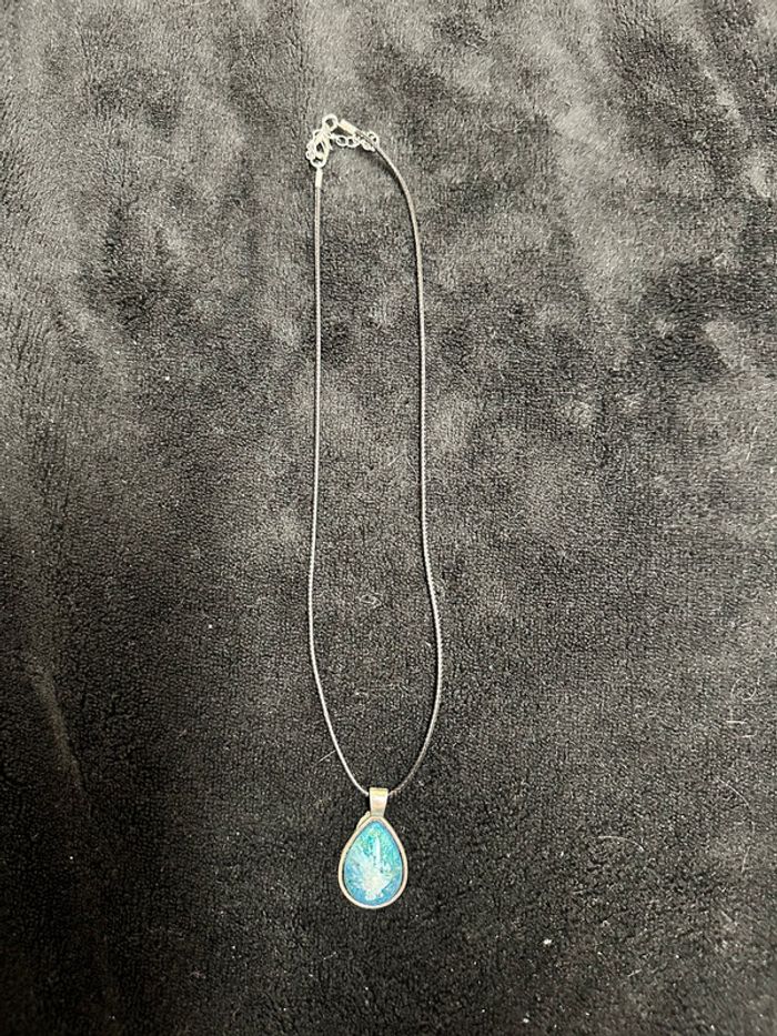 Collier bleu - photo numéro 2