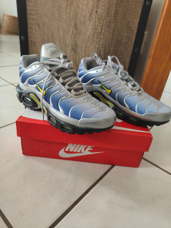 Chaussures Nike tn