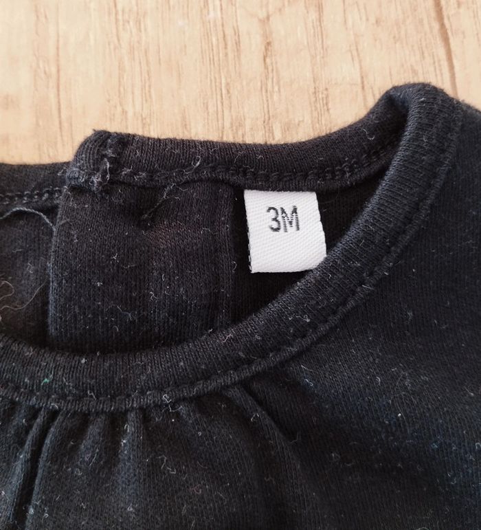 T-shirt manches longues fille noire et rose fête taille 3 mois - photo numéro 3