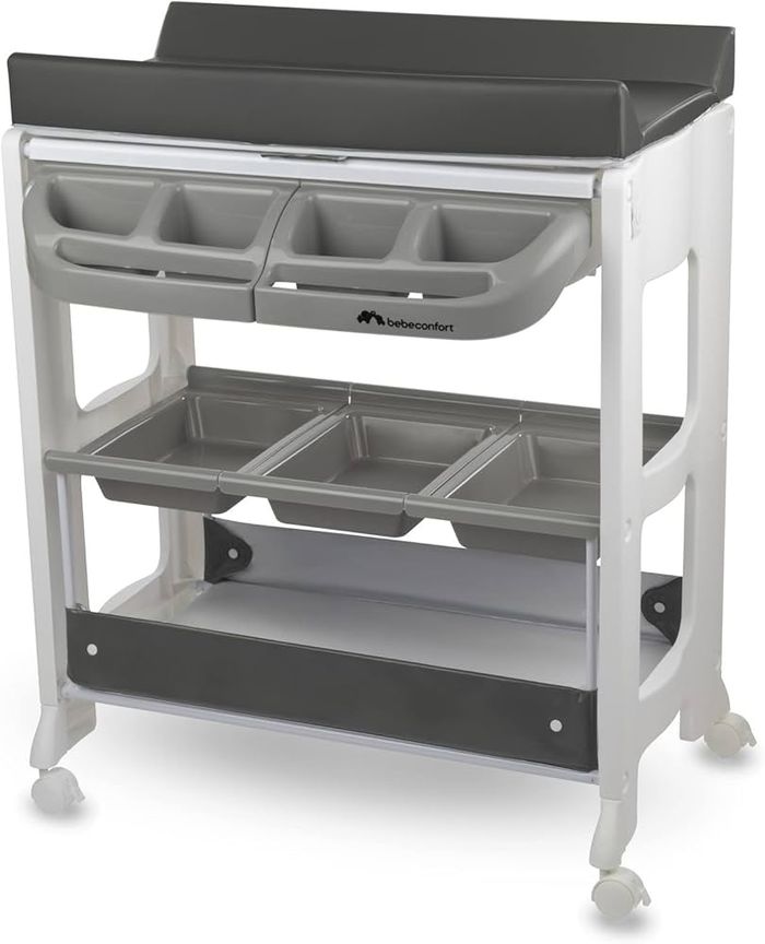 Table à langer avec baignoire