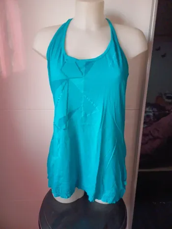 Débardeur motifs  dos croisé taille 42
