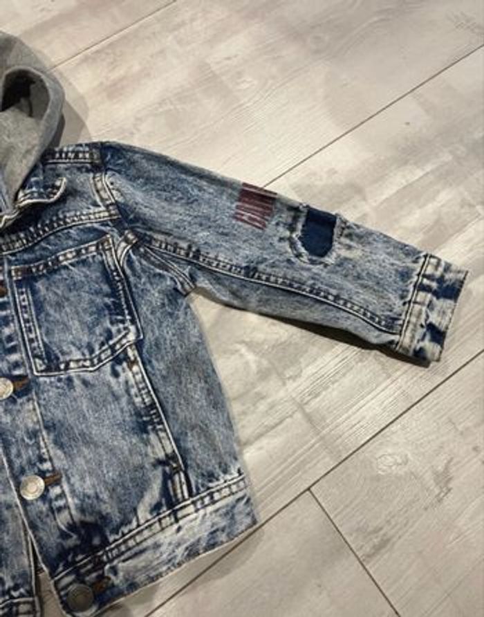 Zara - Veste en jean - 4 ans - très bon état - photo numéro 3