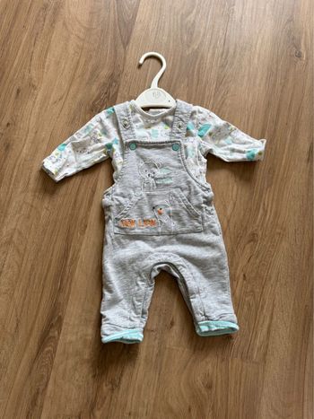 Tenue enfant bébé 1 mois salopette Orchestra 1 mois très bon état  Vendu sans ceintre