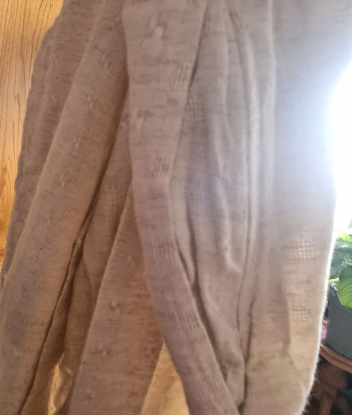 Ensemble neuf kiabi 54 en lin beige pantalon large et chemise a nouer - photo numéro 5