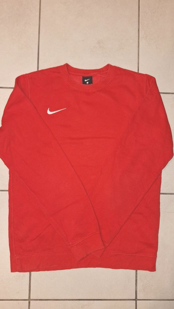 Sweat neuf Nike S rouge
