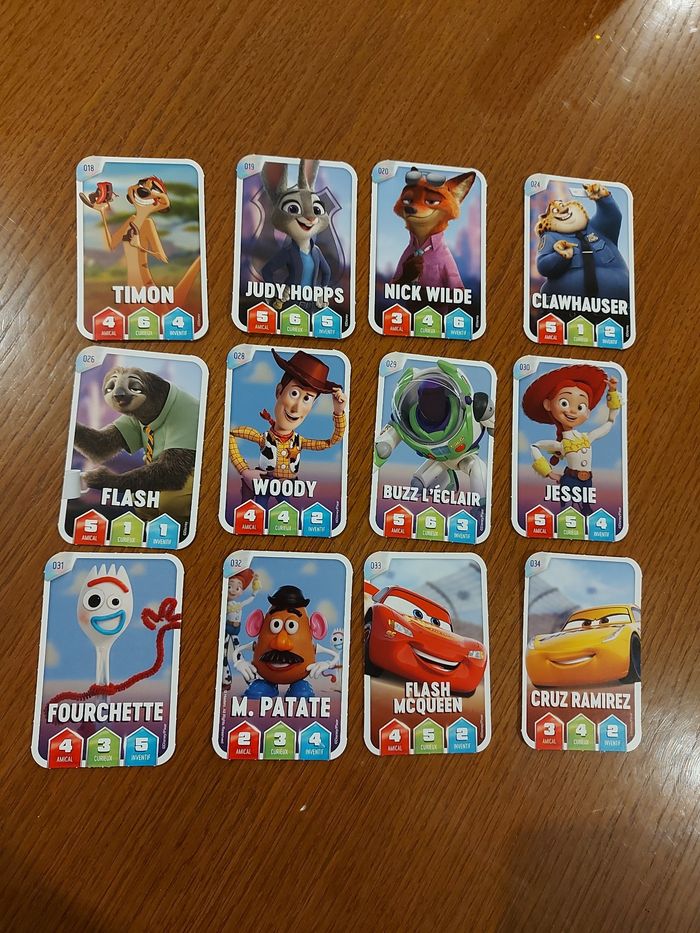 Lot 12 cartes Disney leclerc