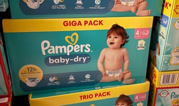 Couches Pampers T4 giga pack X 140 couches