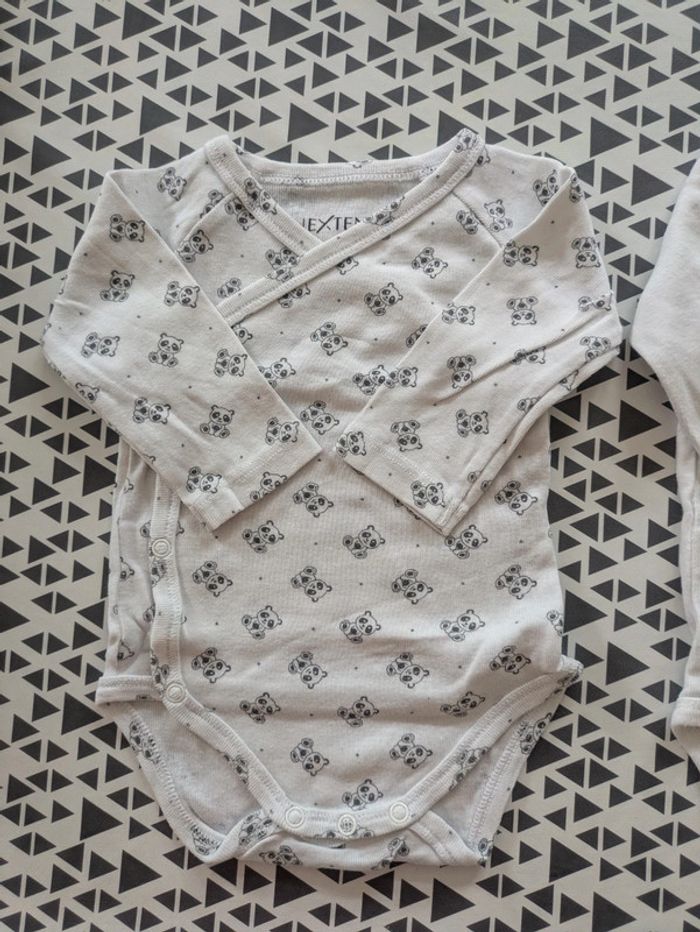 Lot de 2 bodies ML TBE - photo numéro 2