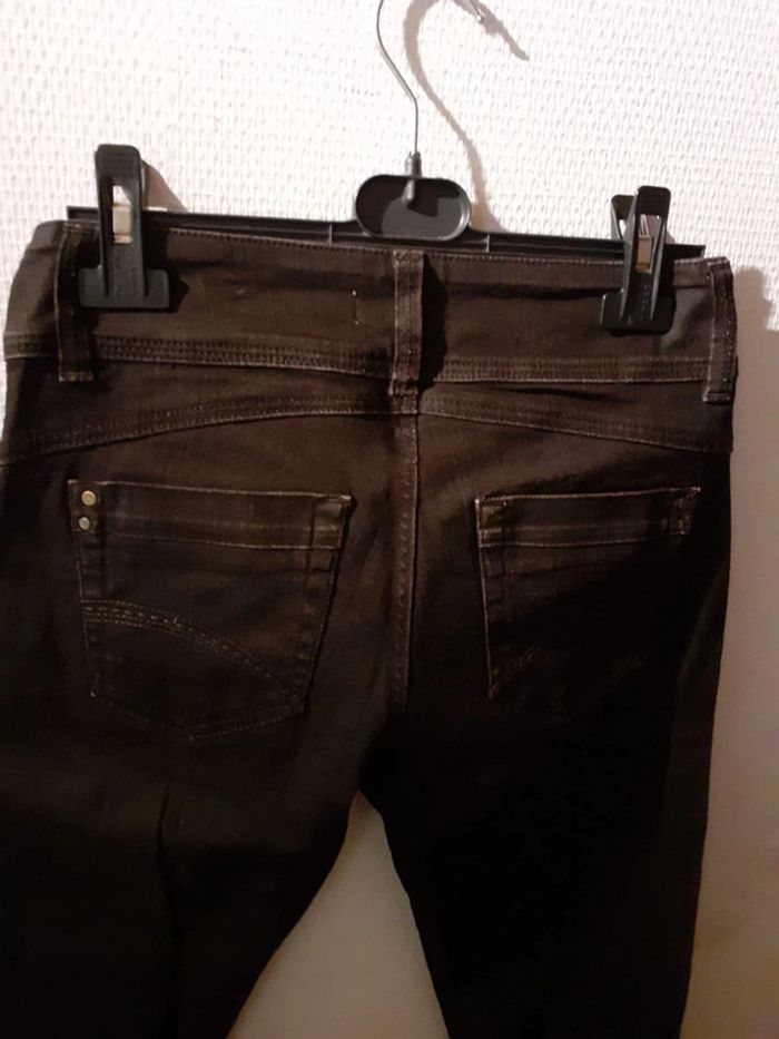 Jean noir - photo numéro 2