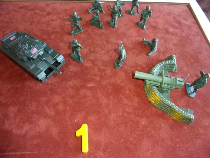 Lot soldats, char, canon et rempart - photo numéro 1