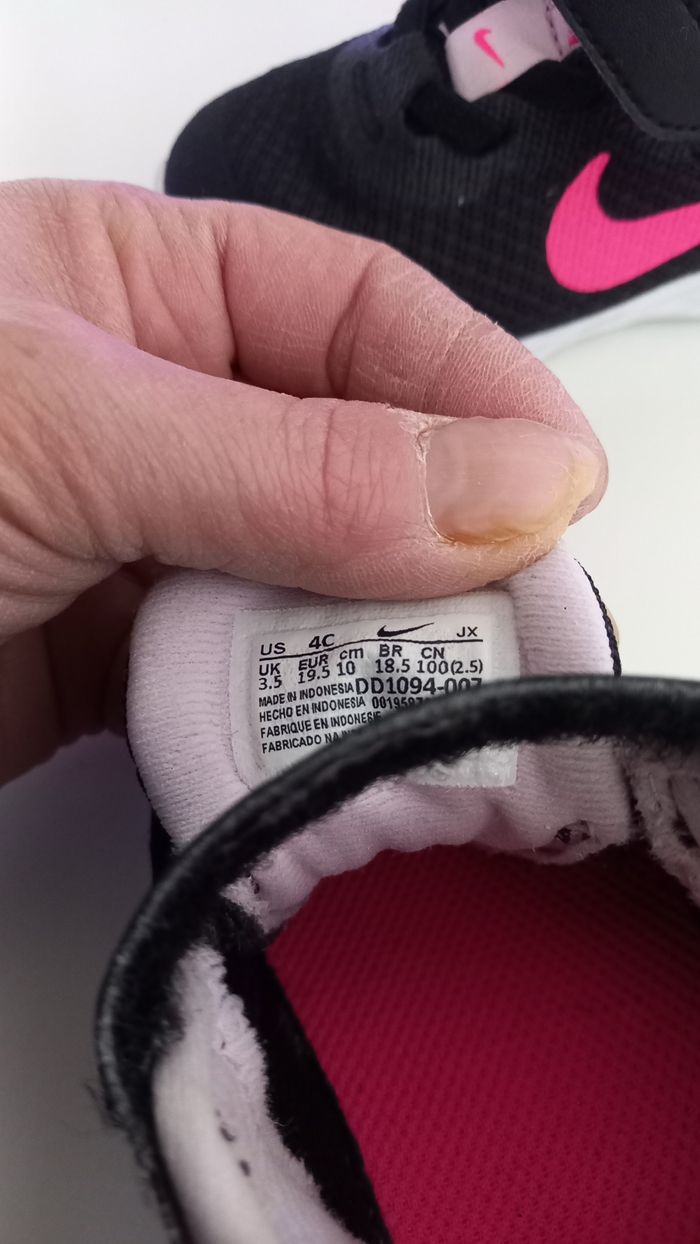 Baskets nike 19.5 - photo numéro 4