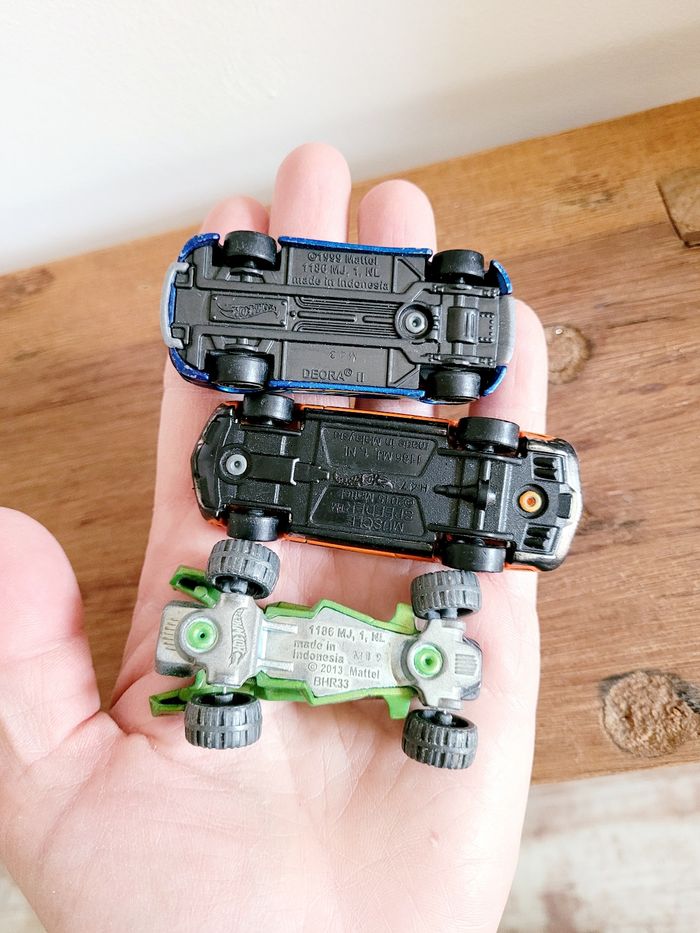 Lot de 3 voitures Hot Wheels - photo numéro 2