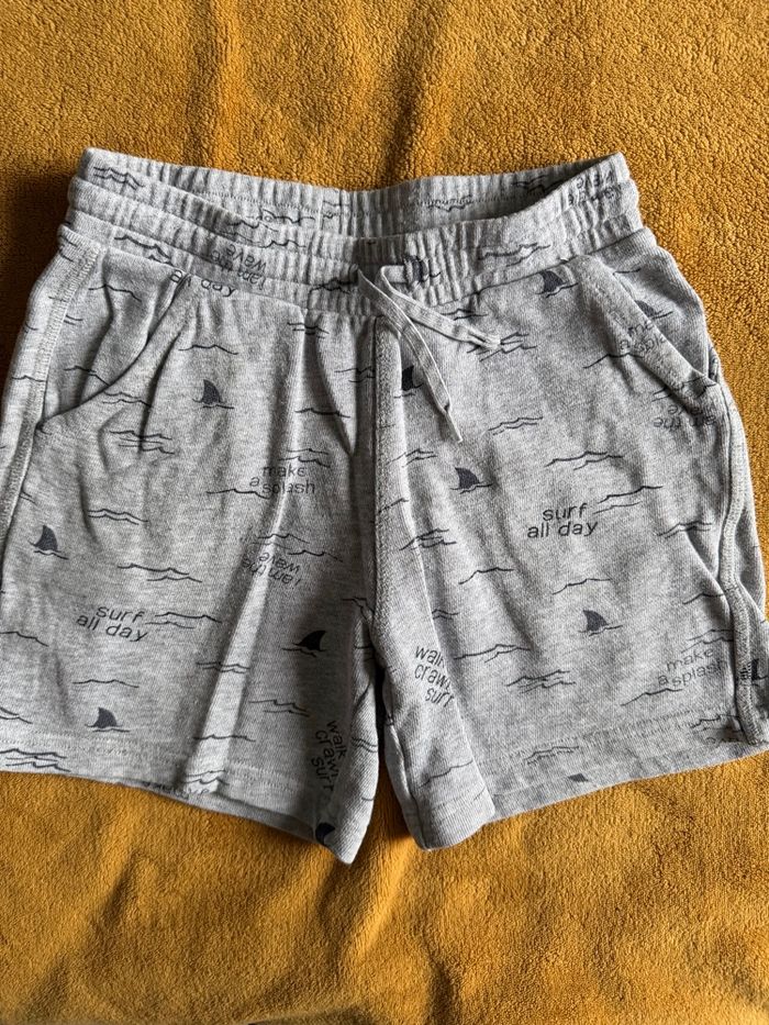Lot shorts Kiabi 6 ans - photo numéro 7