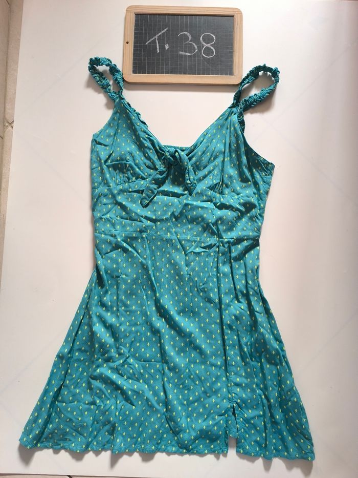 Robe Tiffosi taille M en excellent état - photo numéro 1