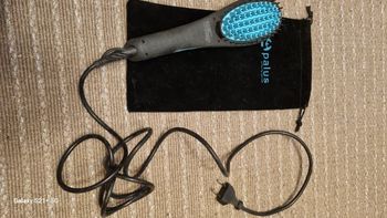 Brosse chauffante lissante