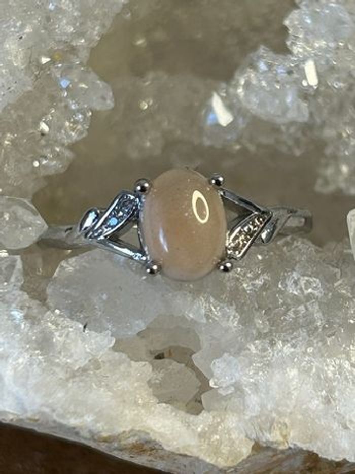 Bague réglable en laiton et opale – Éclat & Inspiration - photo numéro 5