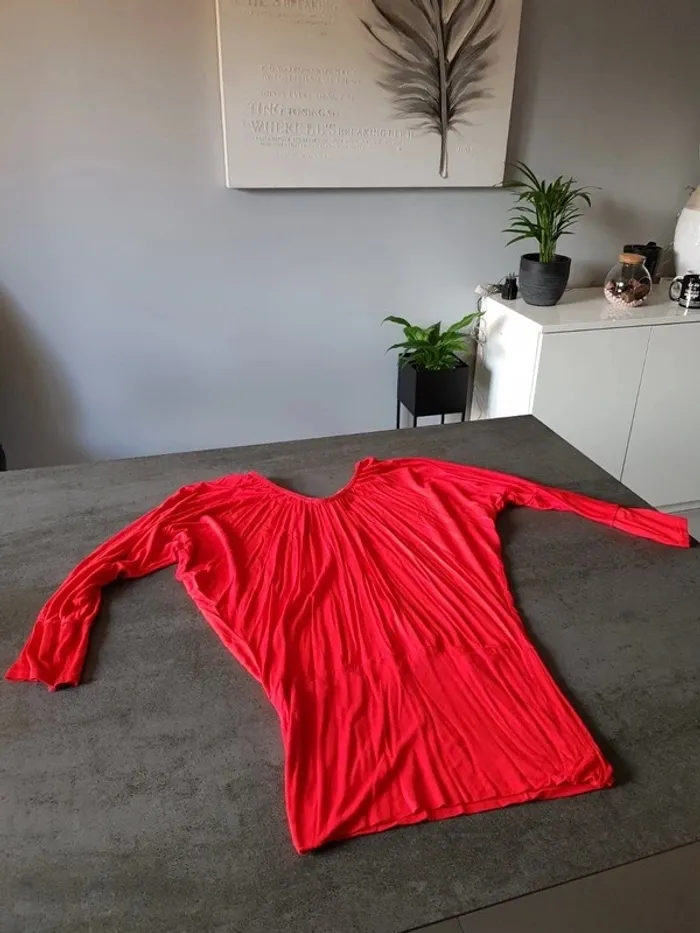 Haut rouge Taille unique - photo numéro 2