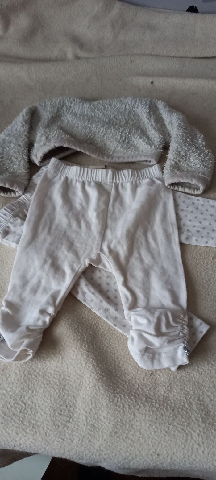 gilet et leegings - photo numéro 2