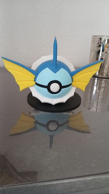 Pokeball Aquali