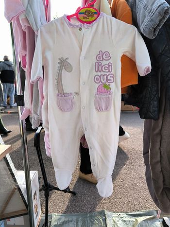 Dors bien 6mois fille