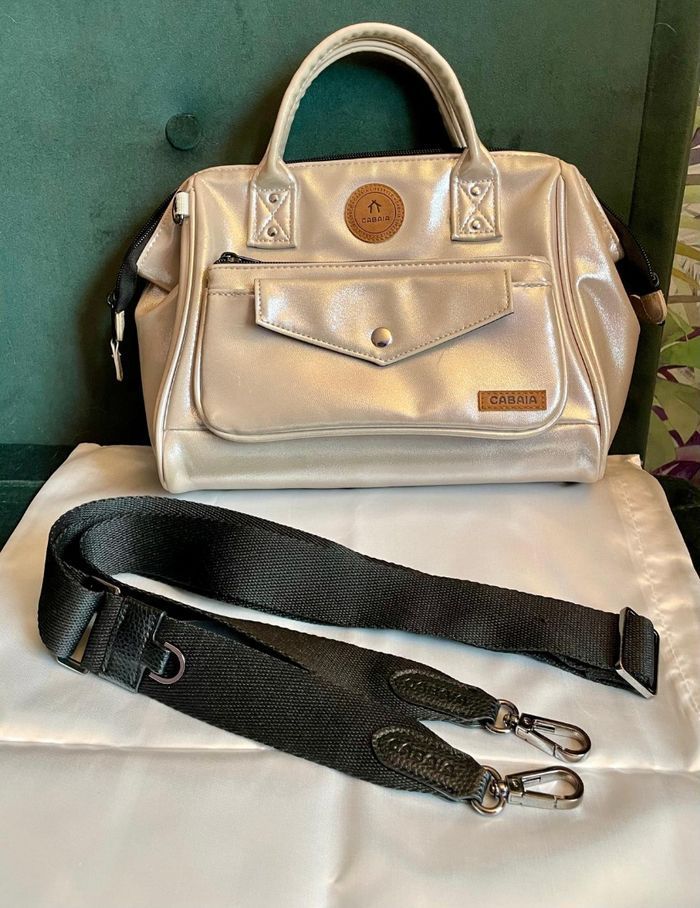 Sac Cabaia medium état neuf