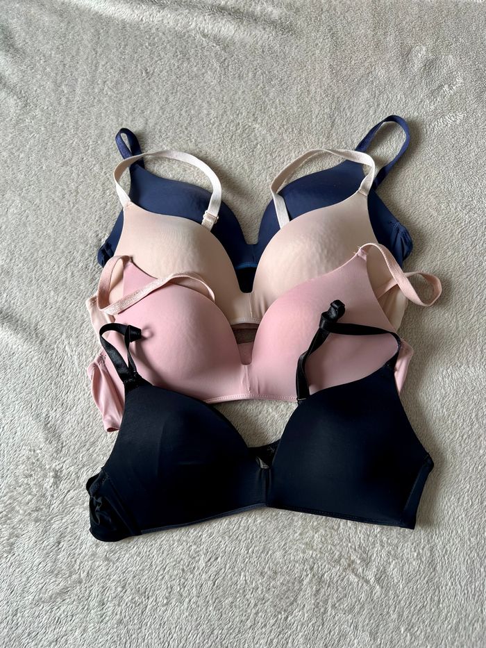 Lot de 4 soutien-gorge 70C - photo numéro 4
