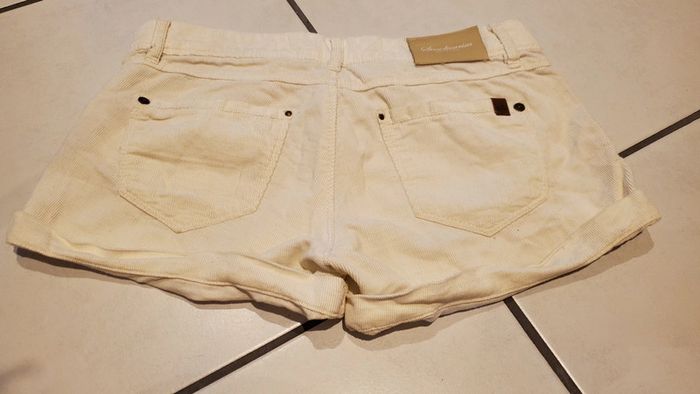 Short blanc strié court 100% Coton de marque Stradivarius - photo numéro 10