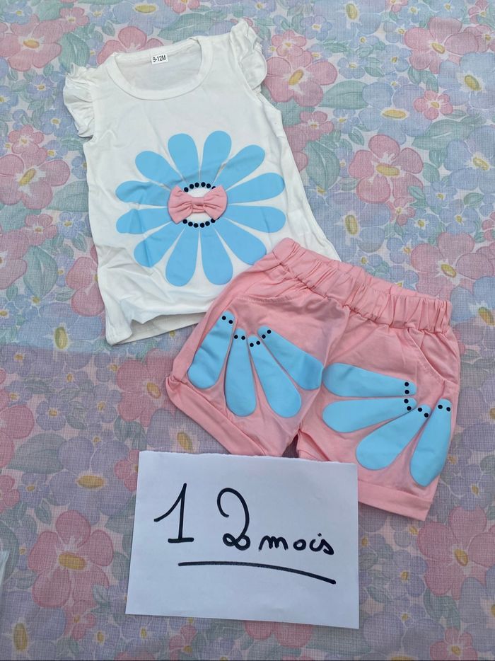 Très bel ensemble short teeshirt 12 mois
