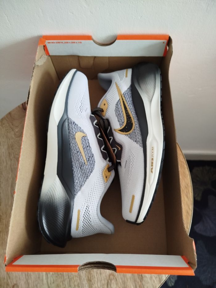 Baskets Nike T39 - photo numéro 7