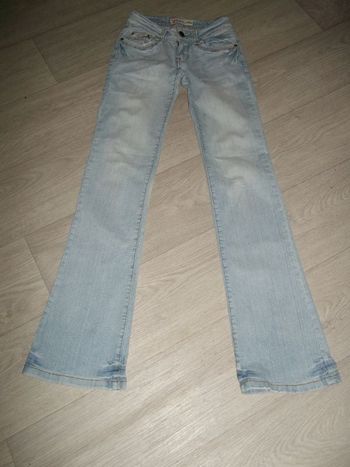 Jean JUMP & FISH bleu clair et délavé plissures broderies 34 TBE