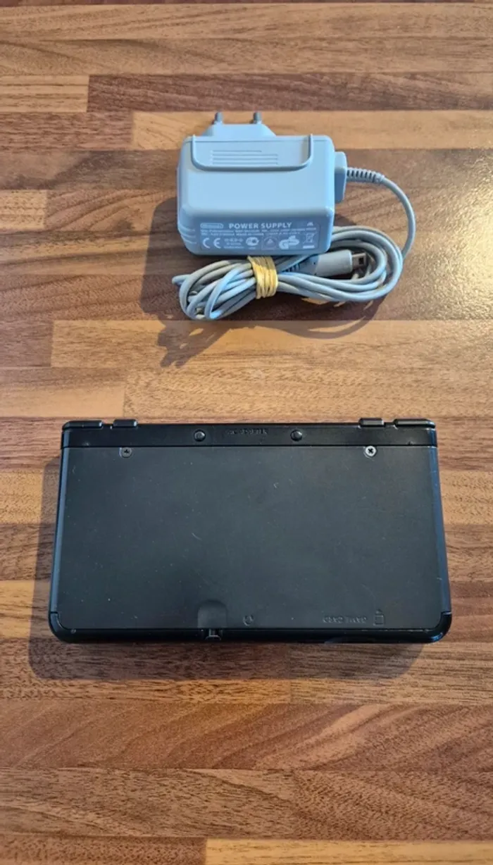 Console Nintendo New 3DS - photo numéro 2