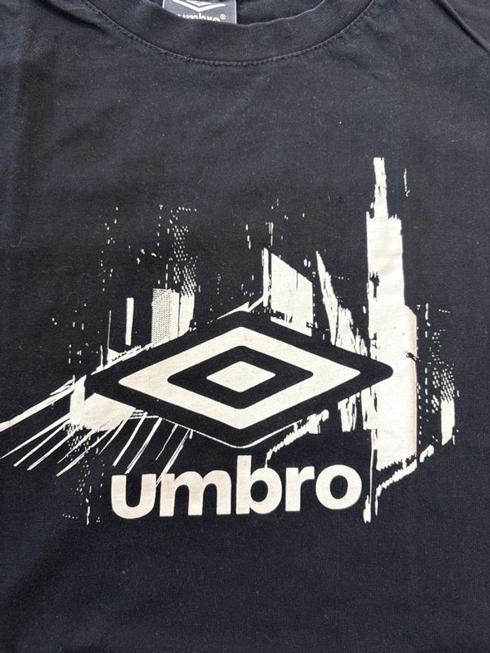 T-shirt pour homme umbro taille Xl - photo numéro 2