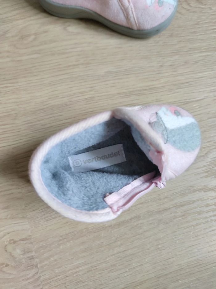 Chaussons bébé fille T19 neufs - photo numéro 4