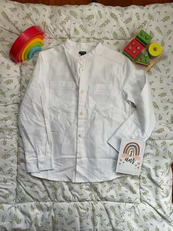 chemise manches longues blanche neuve sans étiquette 8 ans kiabi