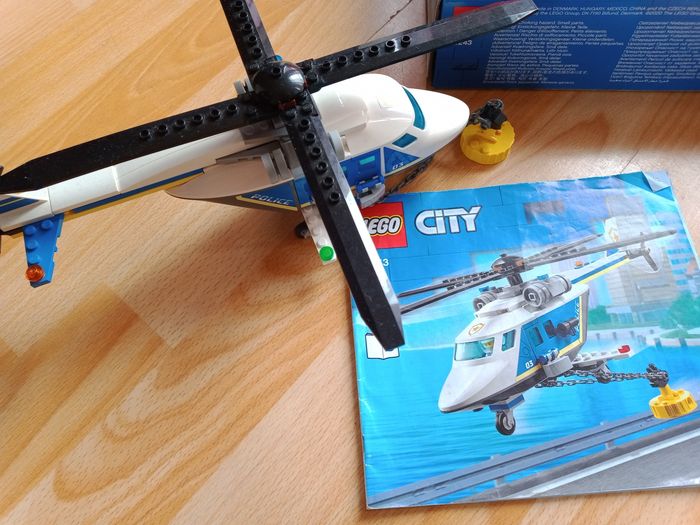 Lego city 60243 - photo numéro 3