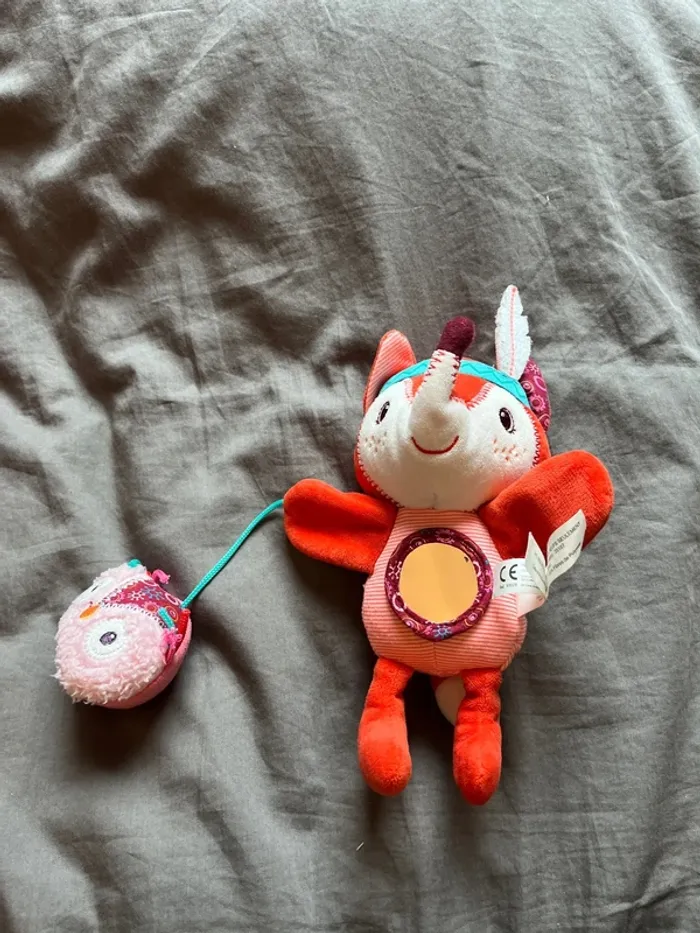 Peluche hochet