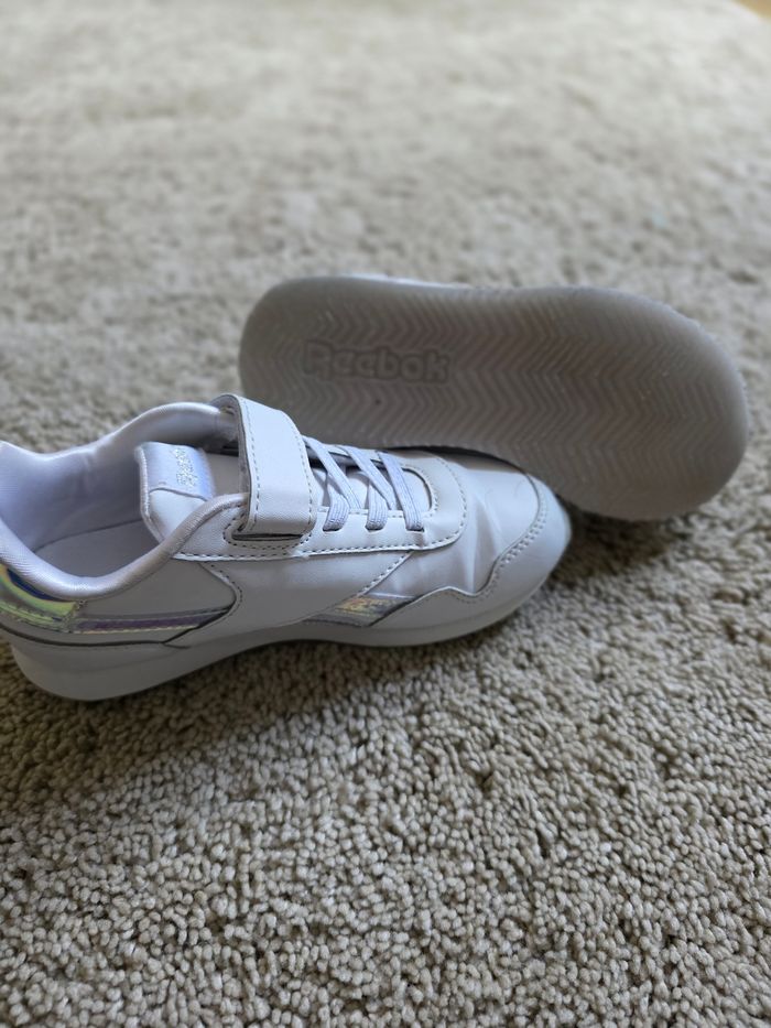 Baskets Reebok taille 28 - photo numéro 2