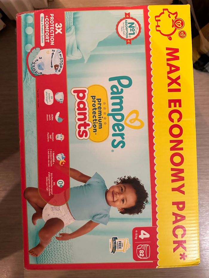 Couche Pampers premium protection taille 4